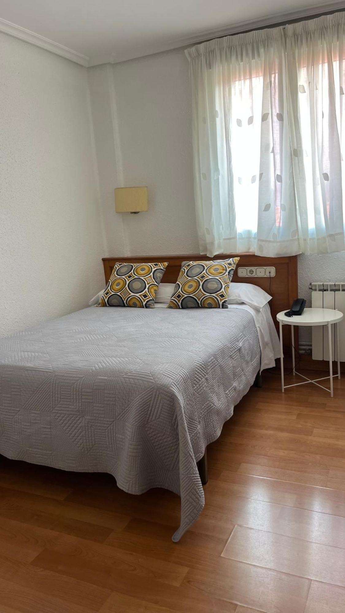 Single Room,1668079083:JPEG